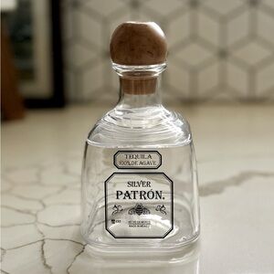 Patrón Mini Bottle Drinking Cups NEW
